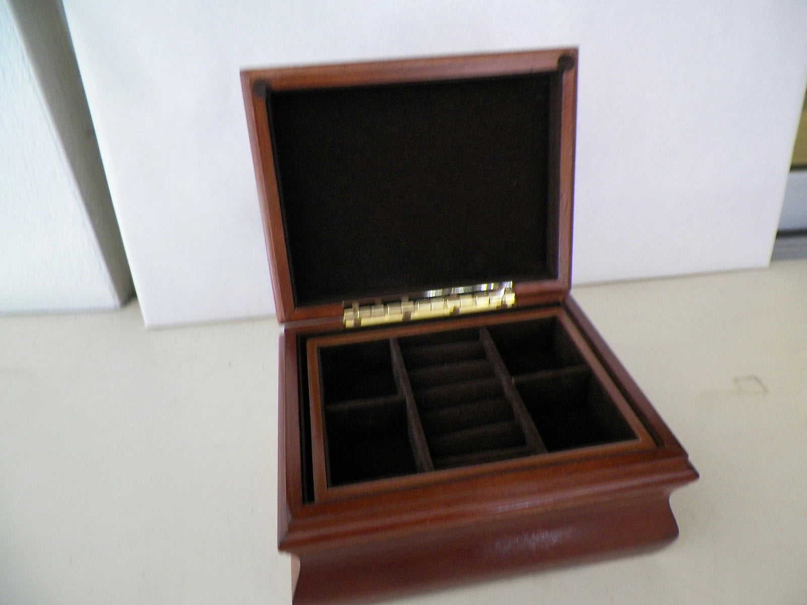 COMPACT WOOD JEWELRY STORAGE BOX PRE OWNED UNUSED | eBay