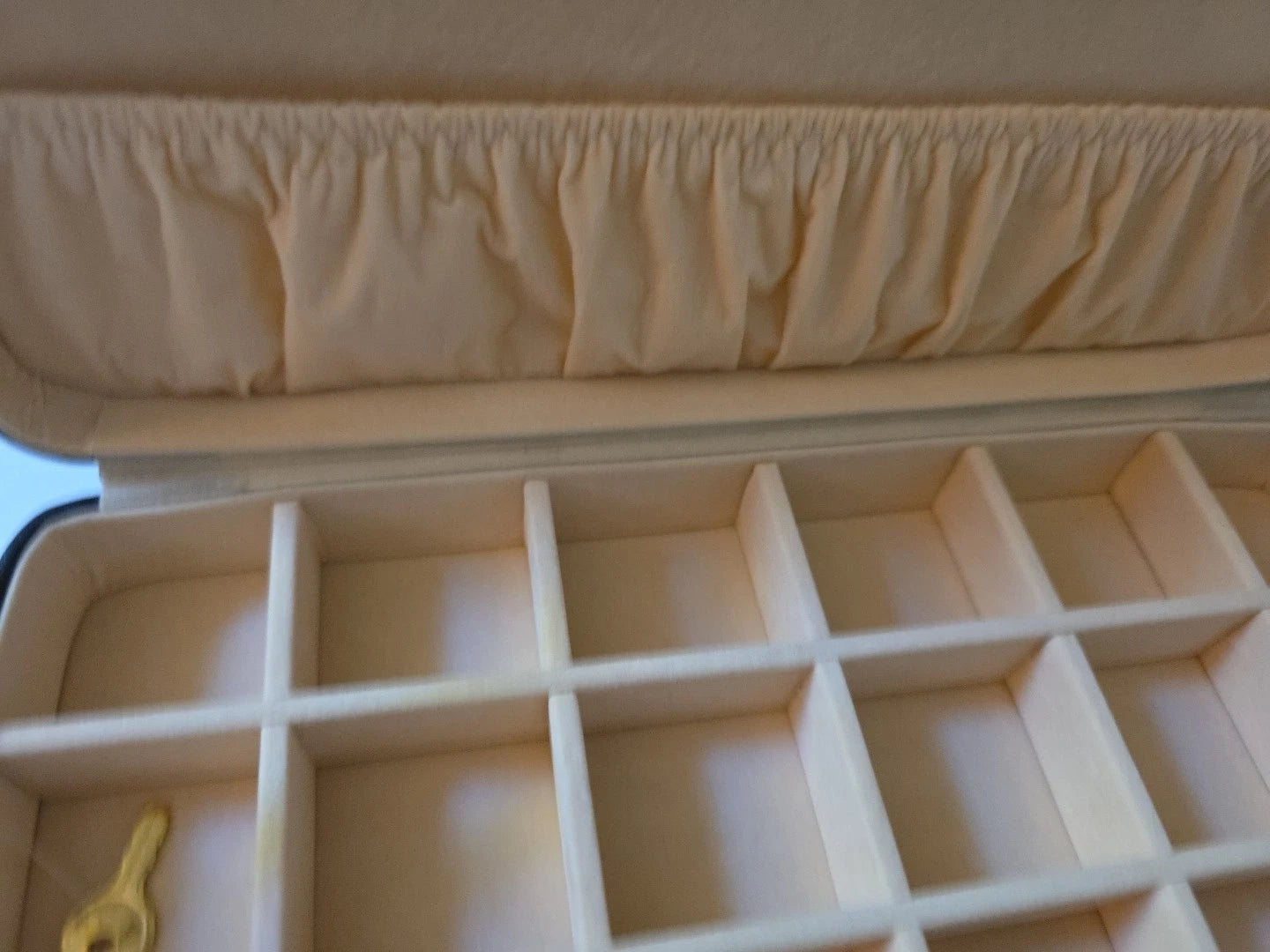 24 Grid Jewelry Box w/ Mirror Pouch & Key Attached Black Padded Top & Gold Clasp | eBay