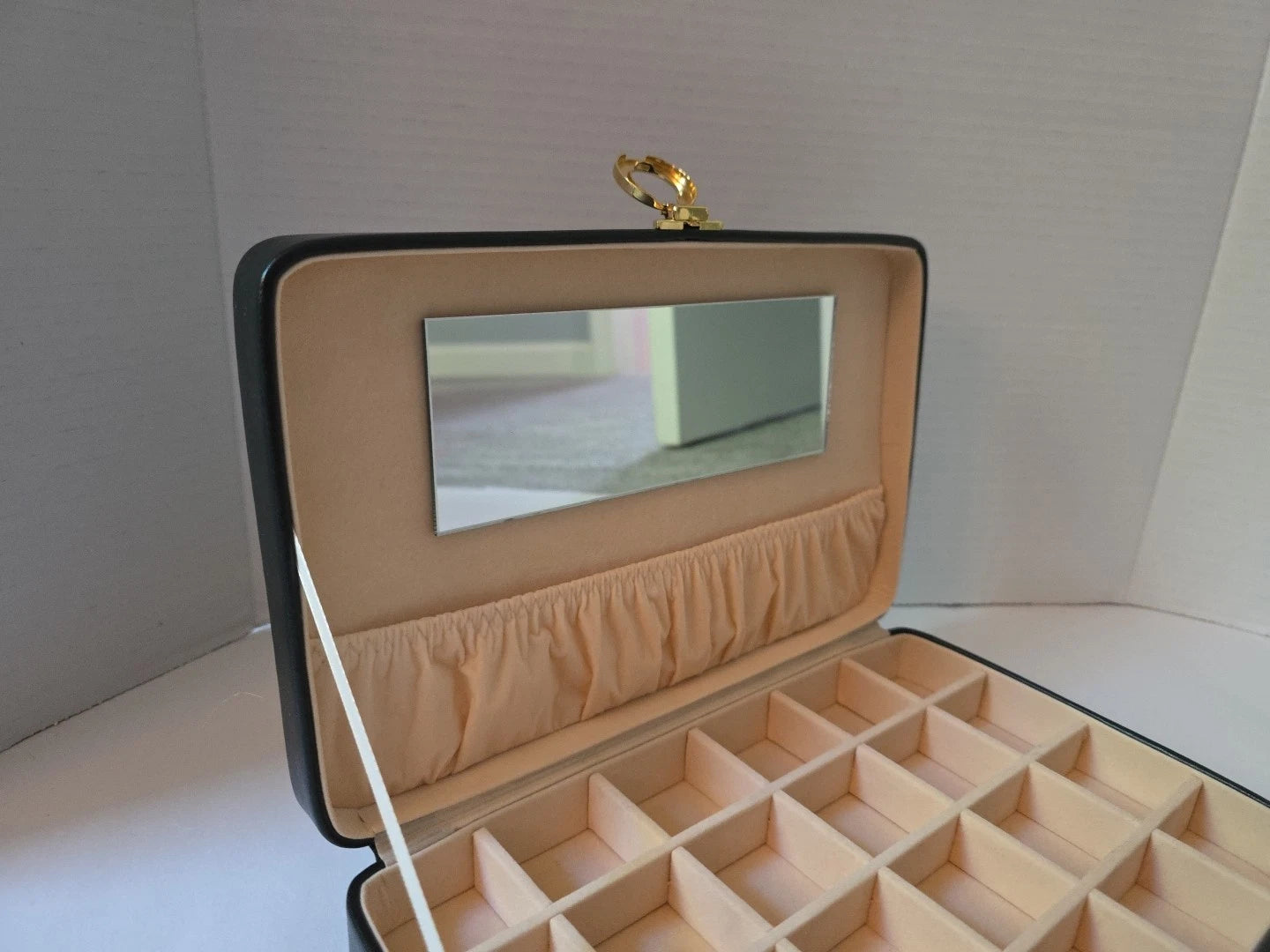 24 Grid Jewelry Box w/ Mirror Pouch & Key Attached Black Padded Top & Gold Clasp | eBay