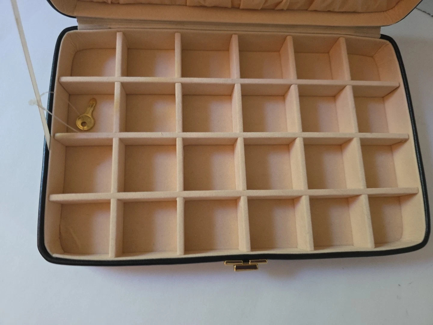 24 Grid Jewelry Box w/ Mirror Pouch & Key Attached Black Padded Top & Gold Clasp | eBay